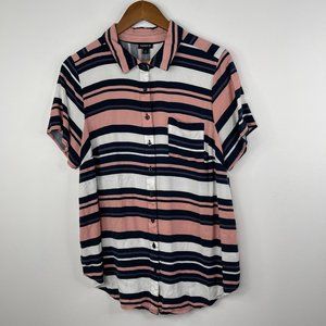 TORRID Women Pink Blue White Striped Short Sleeve Button Up Blouse Shirt